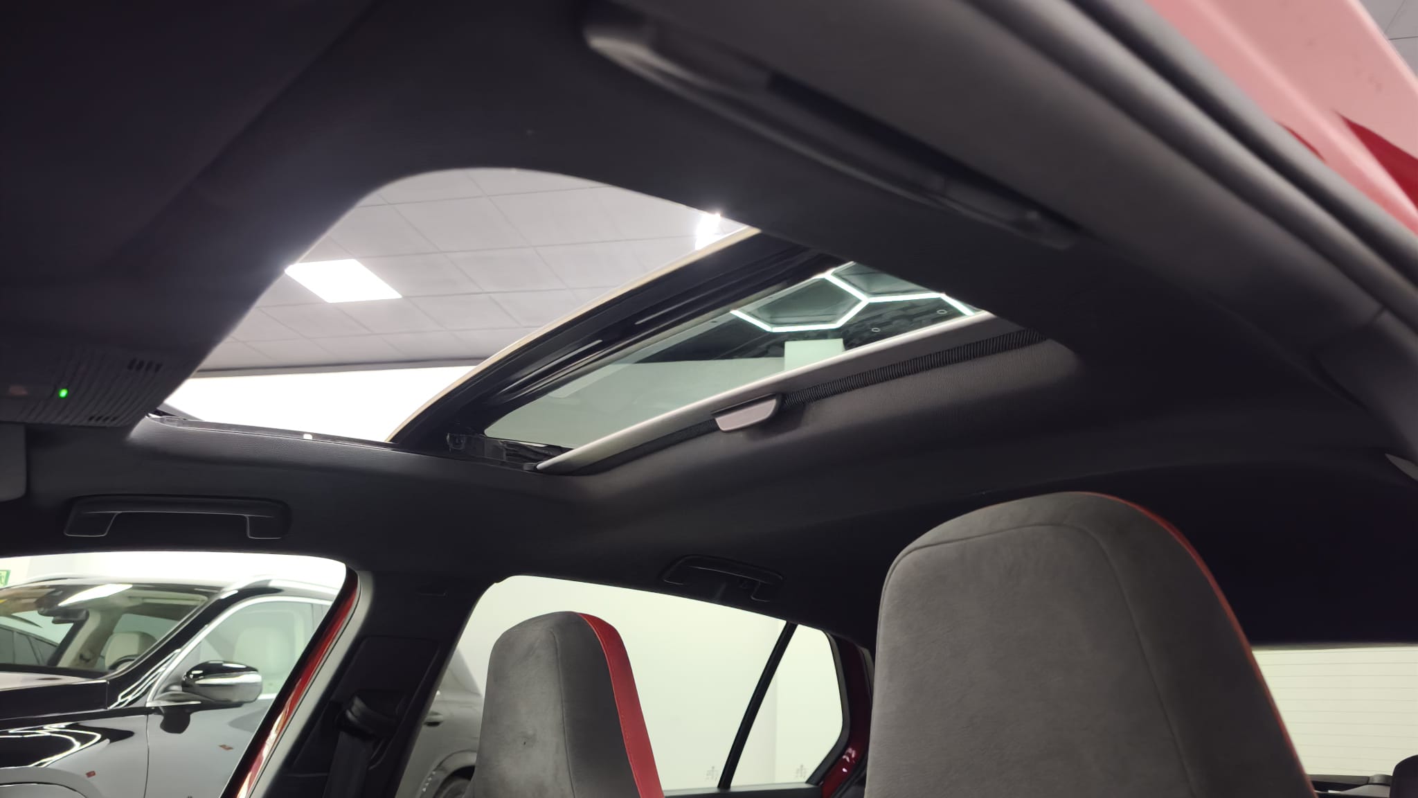 Volkswagen Golf GTI - Foto 8