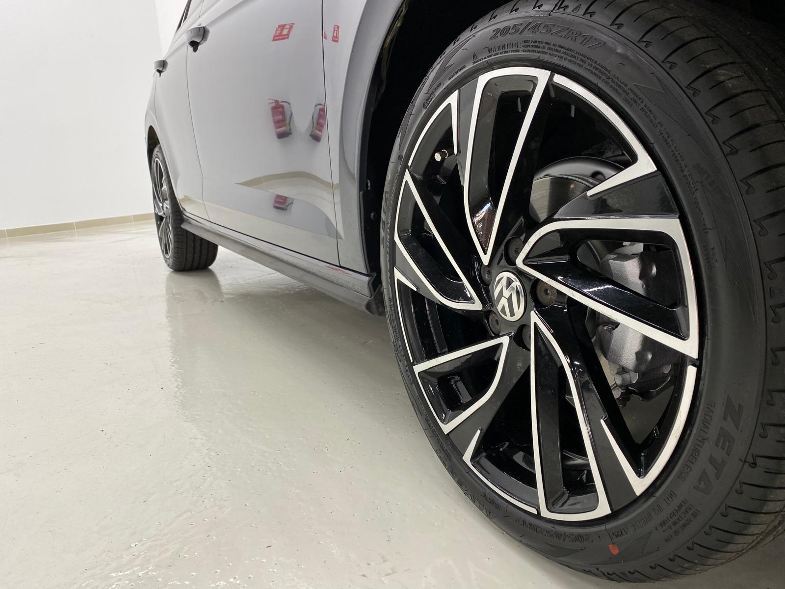 Volkswagen Polo - Foto 14