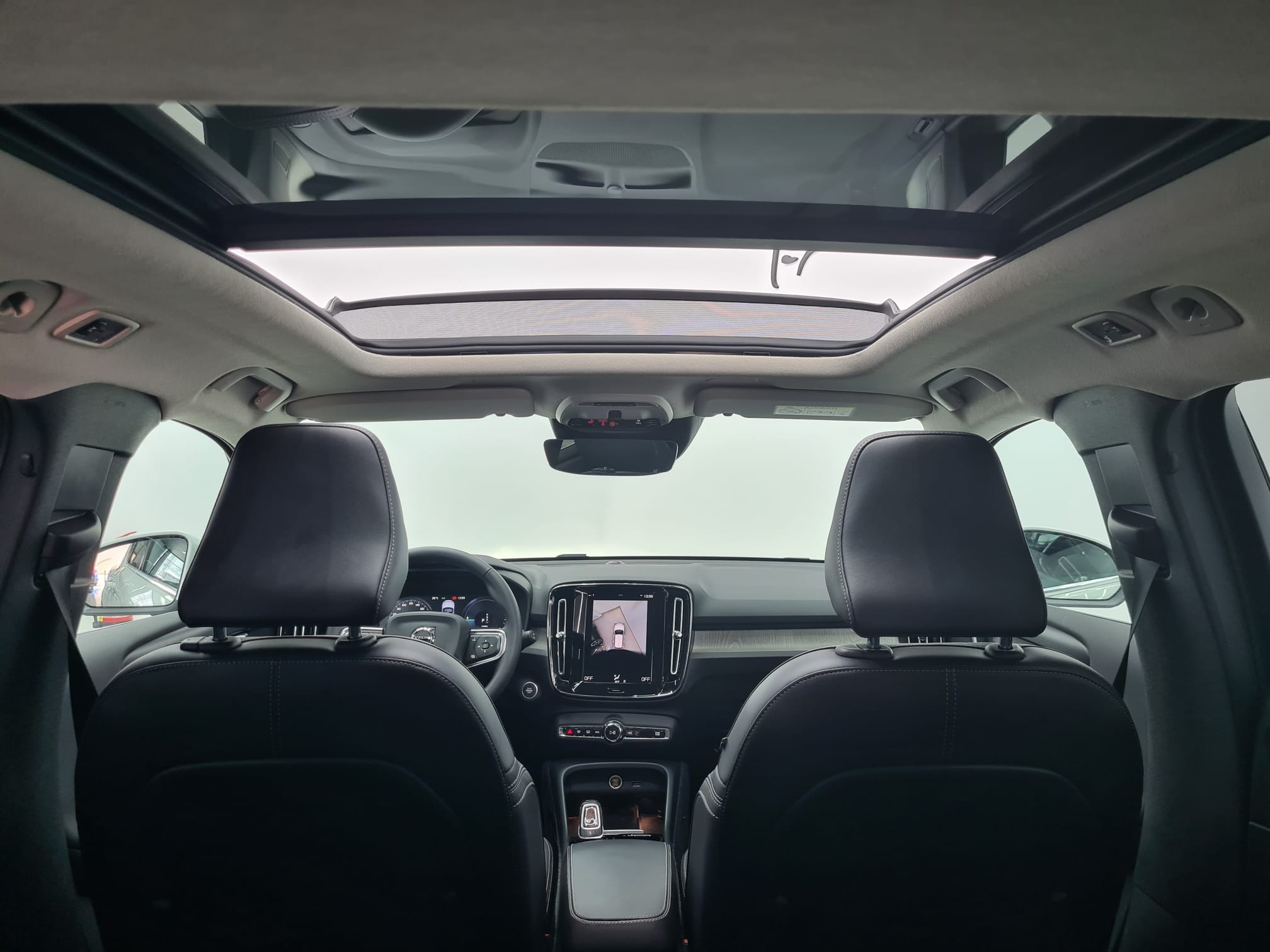 Volvo XC40 - Foto 2