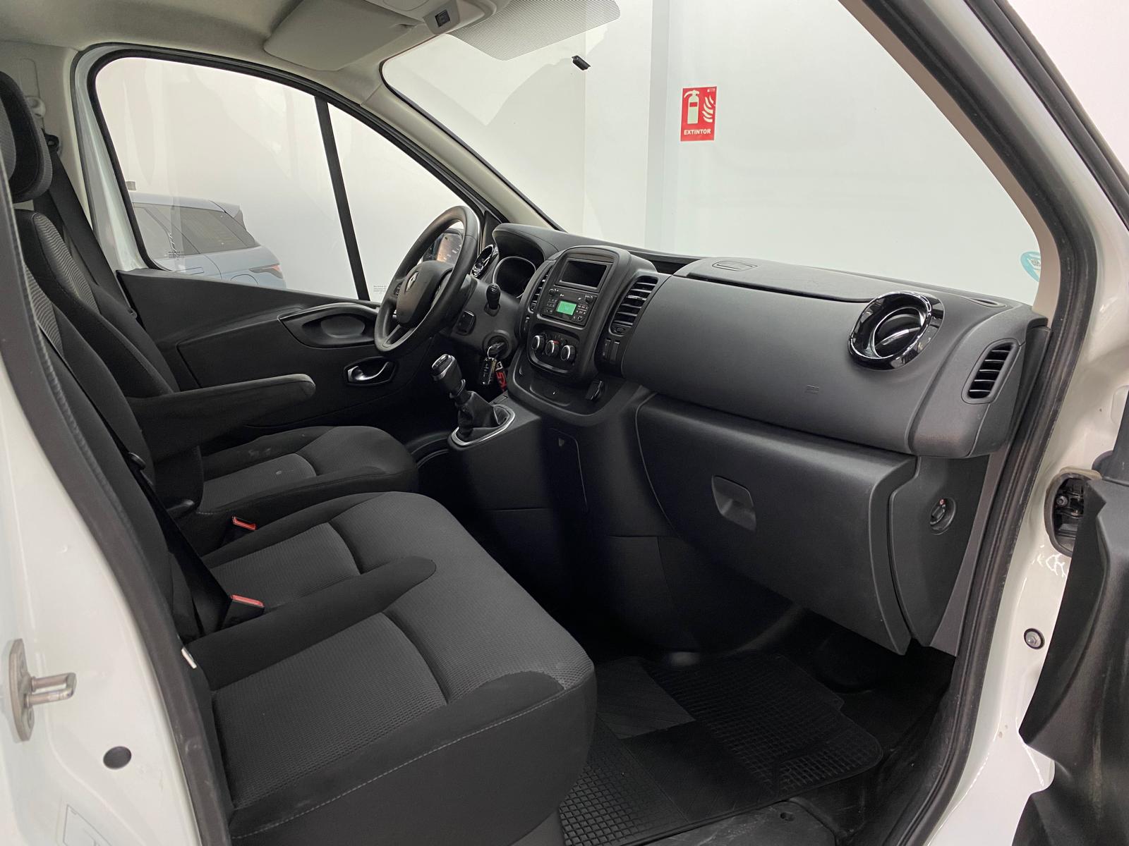 Renault Trafic - Foto 2