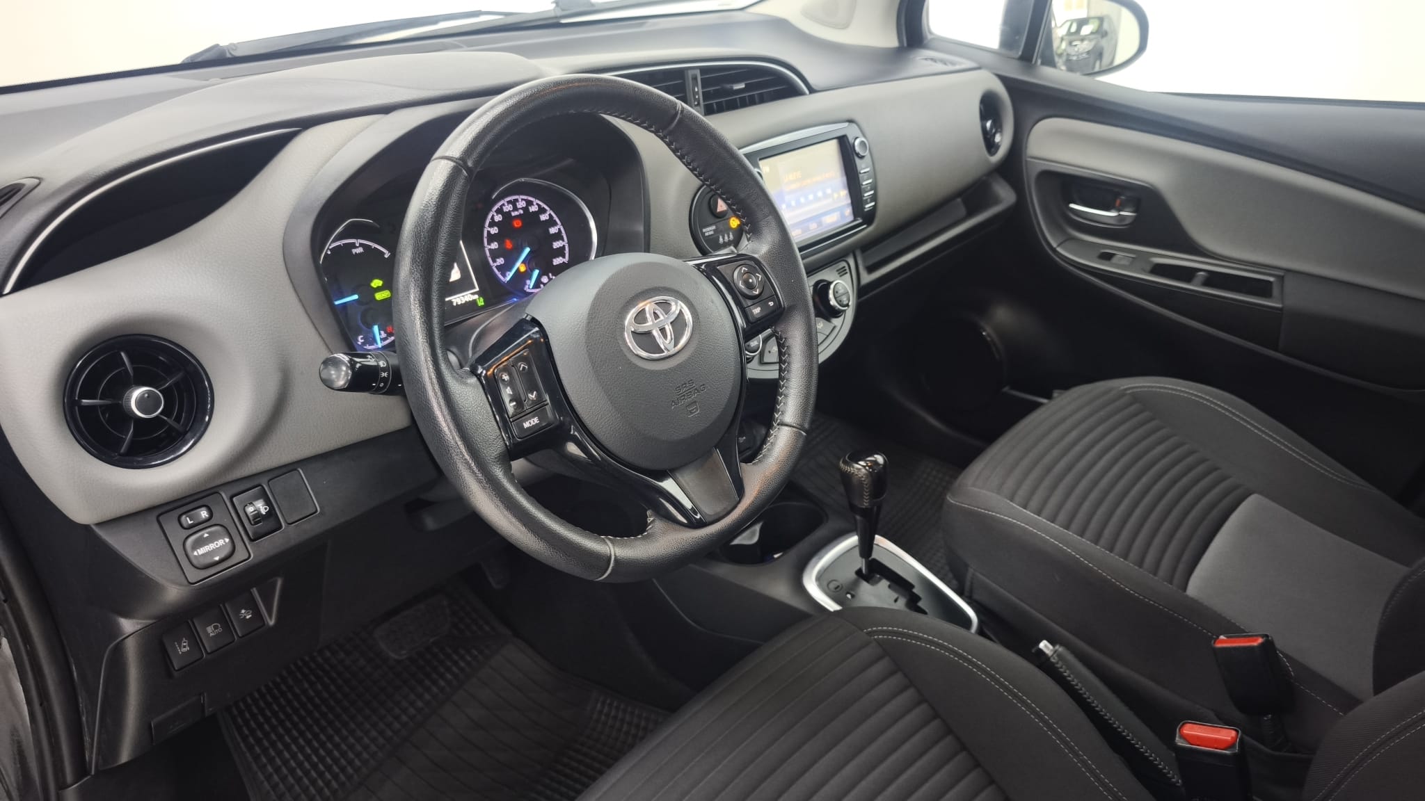 Toyota Yaris - Foto 3