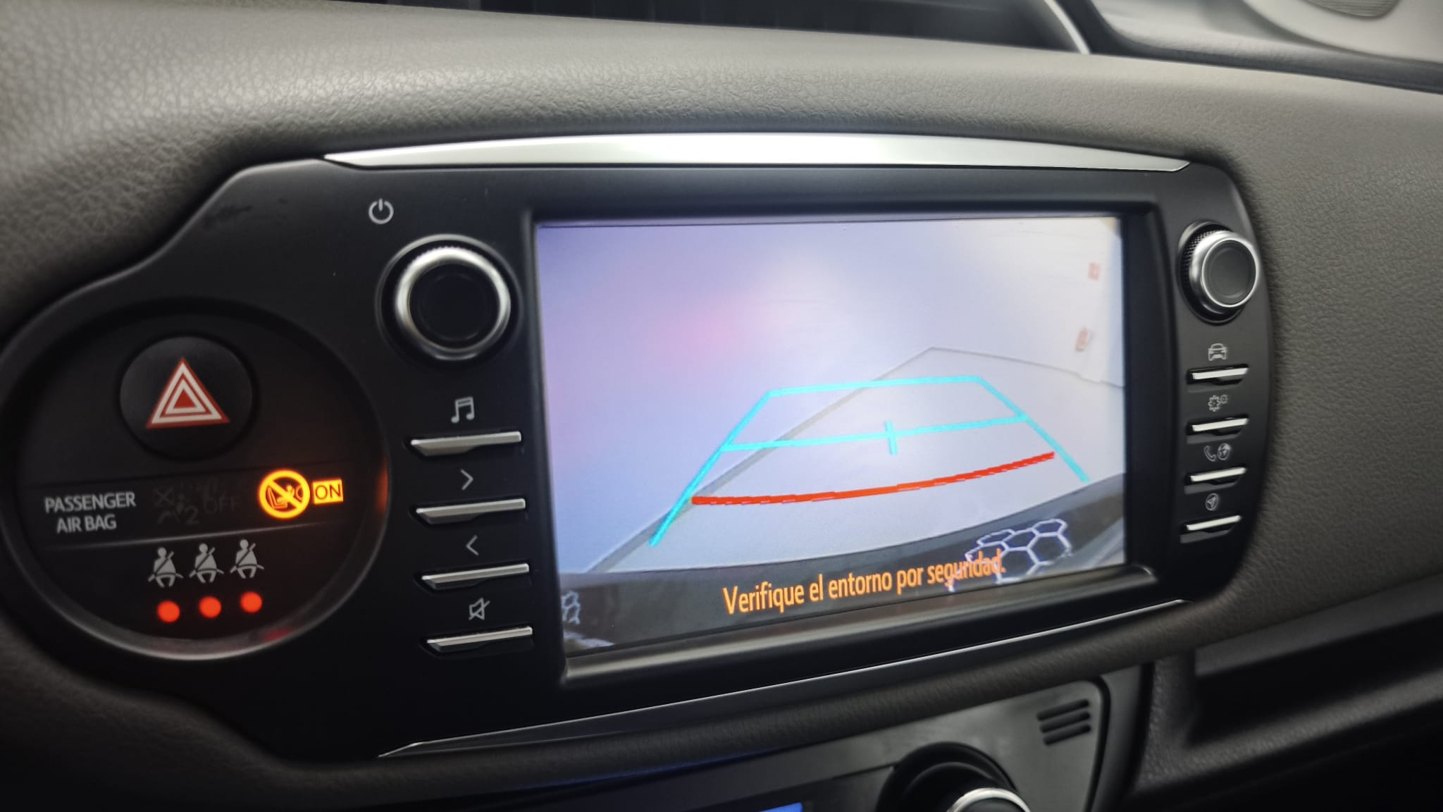 Toyota Yaris - Foto 6