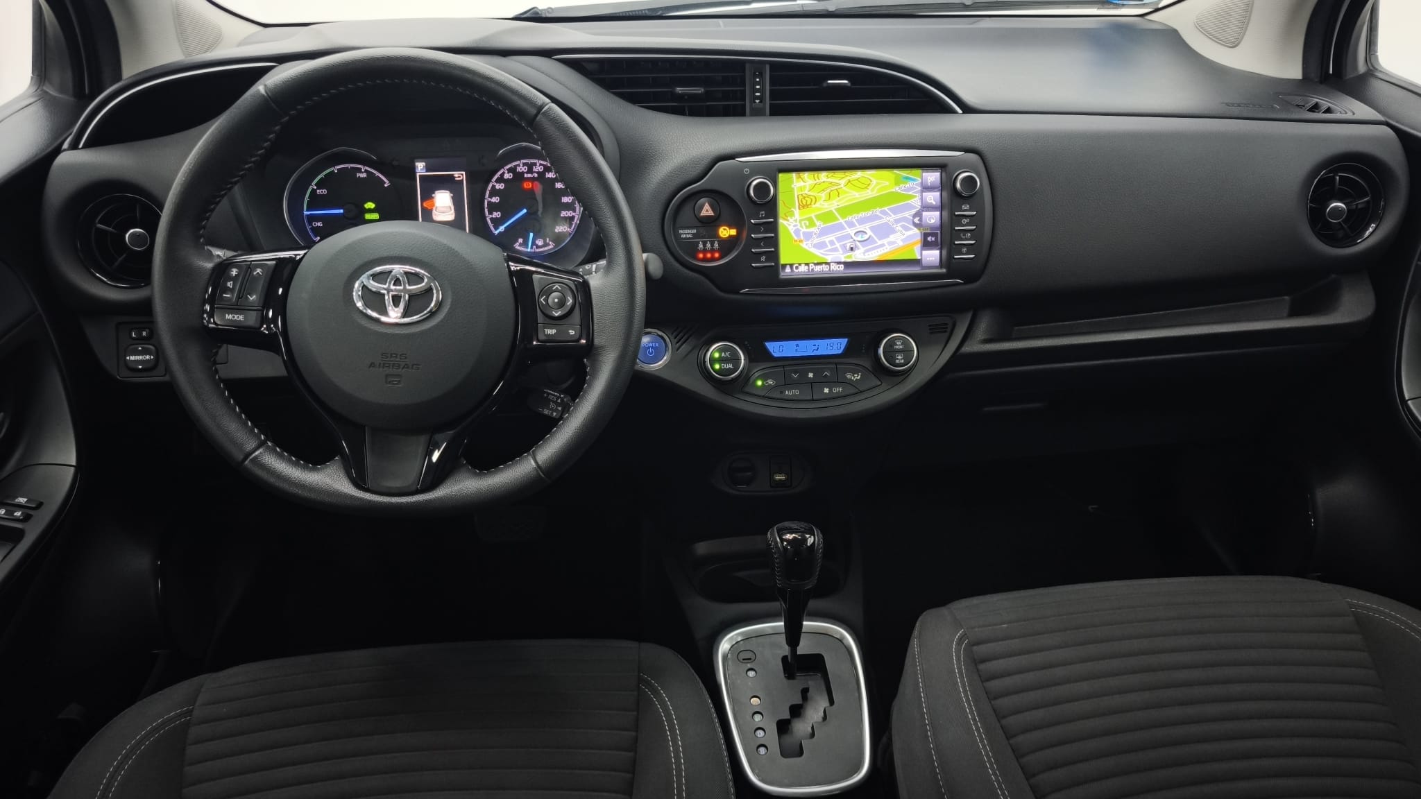 Toyota Yaris - Foto 2