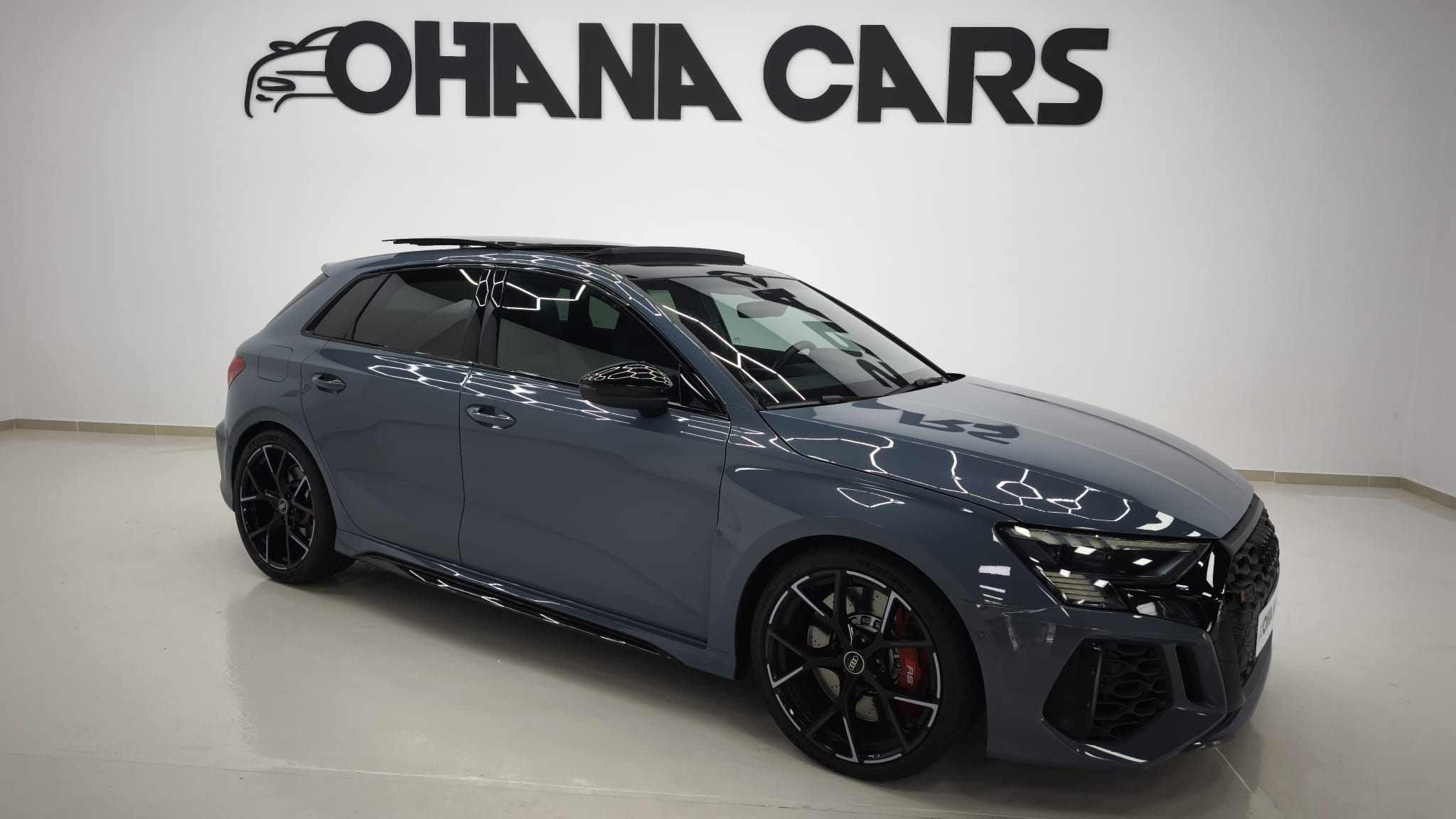 Audi RS3 - Foto 1