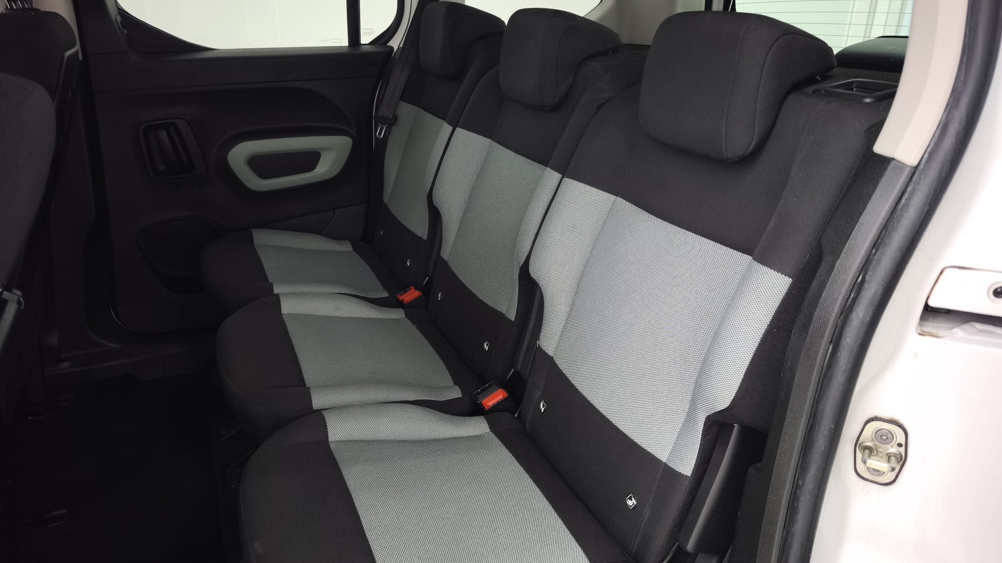 Citroën Berlingo - Foto 8