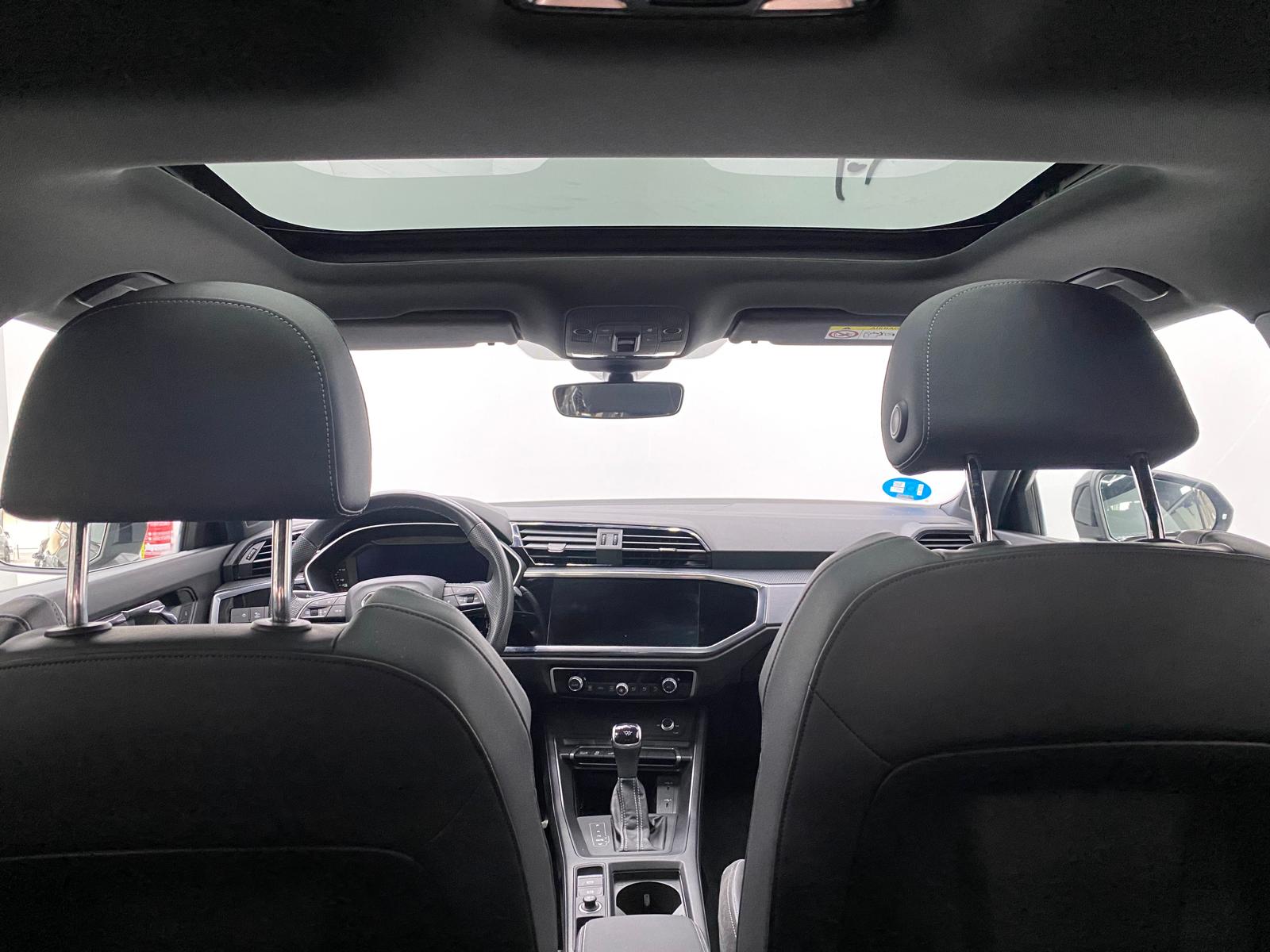 Audi Q3 - Foto 12