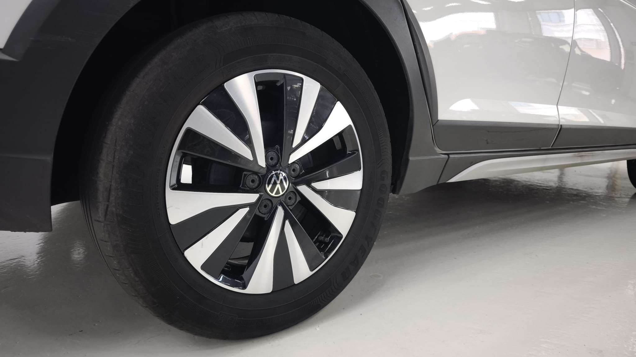 Volkswagen Taigo - Foto 14