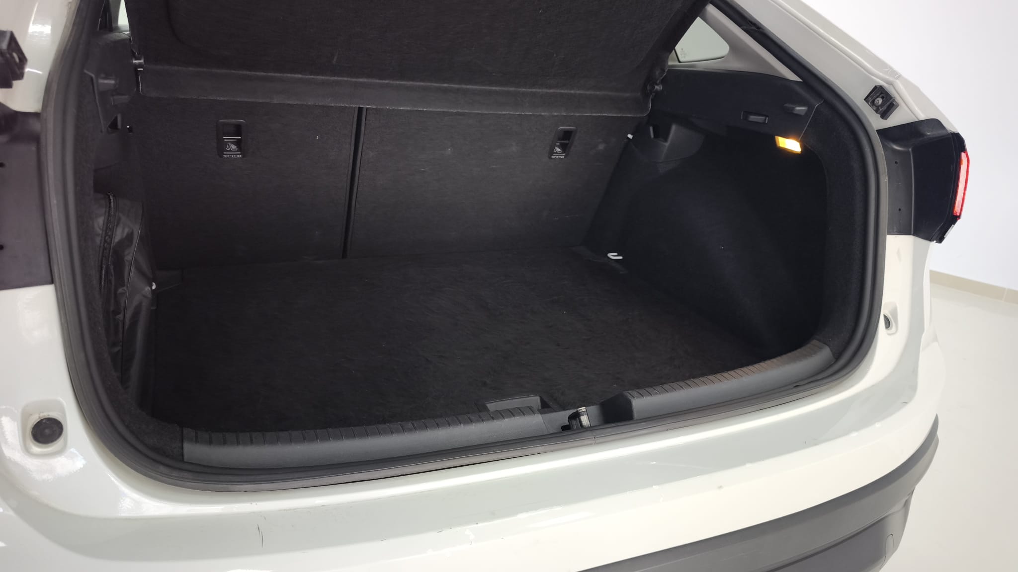 Volkswagen Taigo - Foto 12