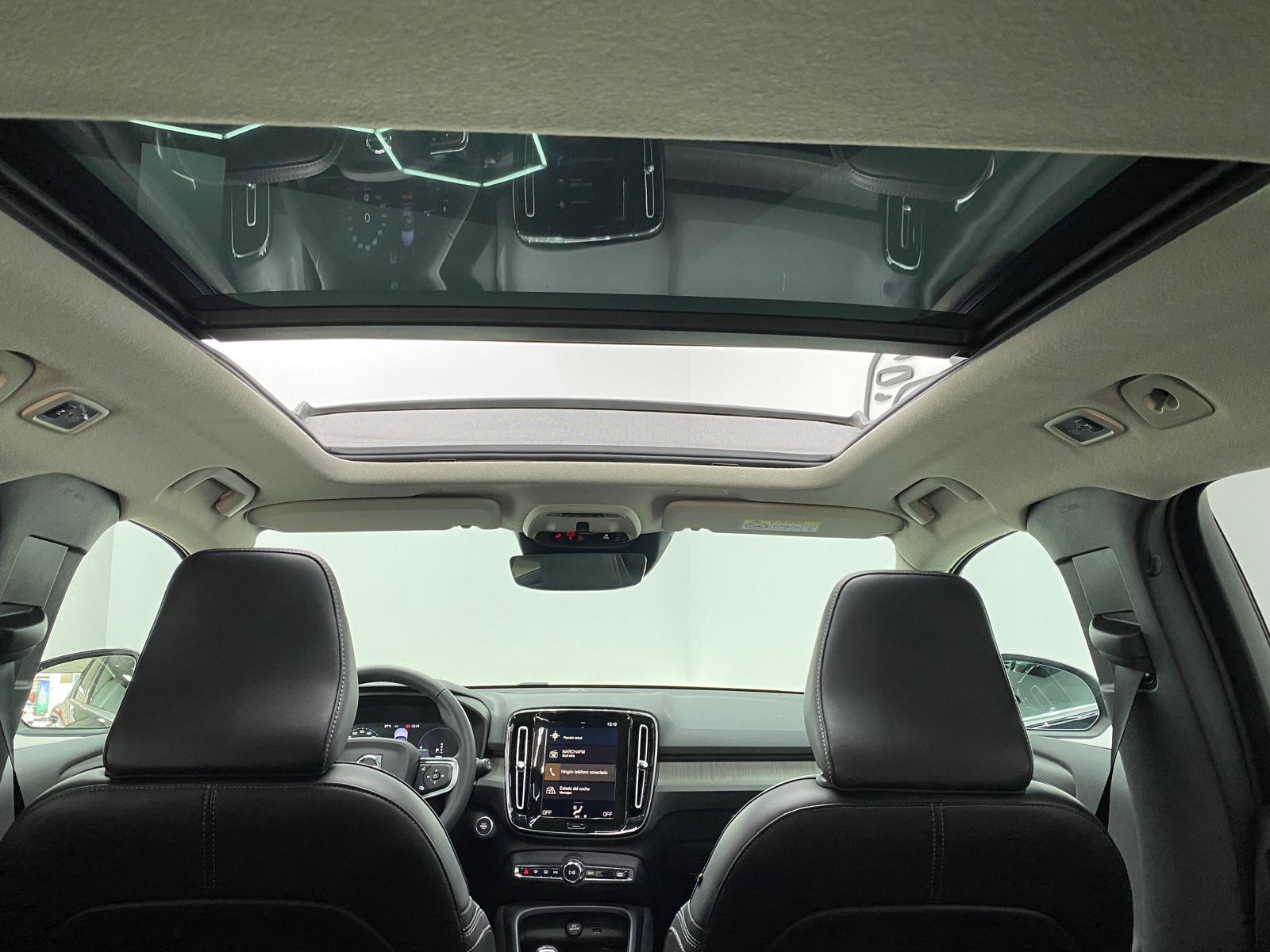 Volvo XC40 - Foto 2