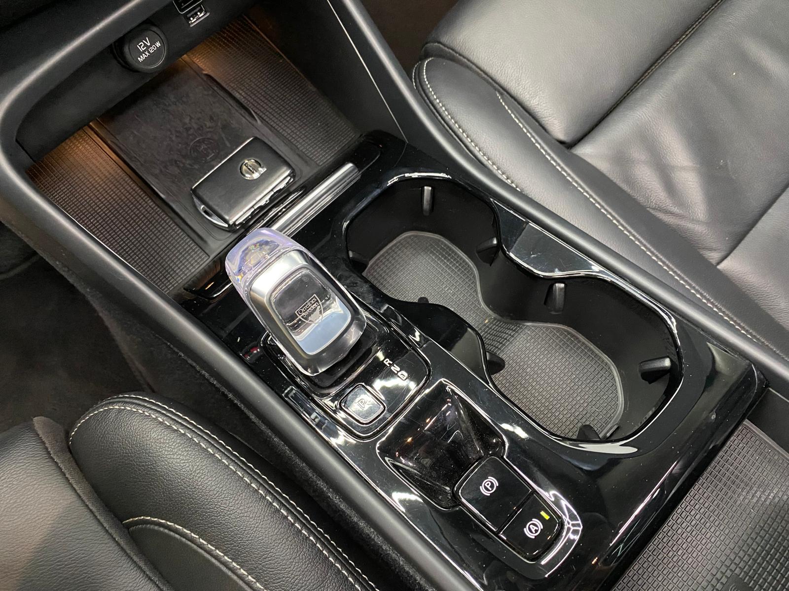 Volvo XC40 - Foto 9