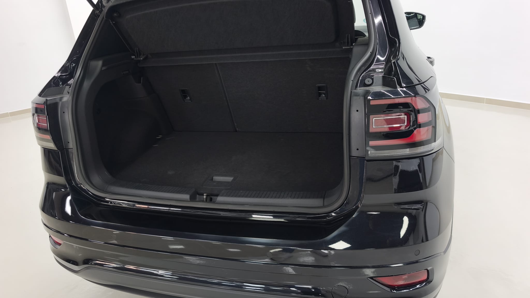 Volkswagen T-Cross - Foto 12