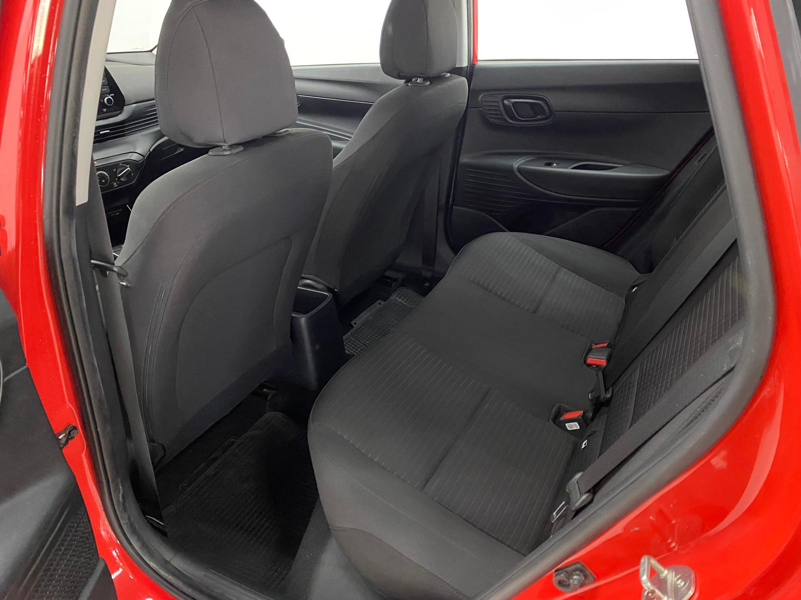 Hyundai i20 - Foto 11