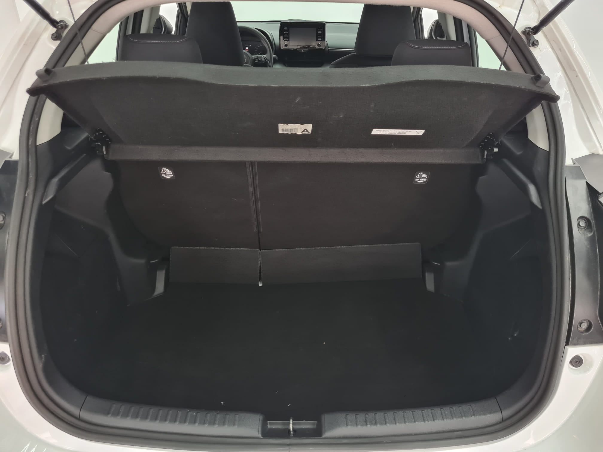 Toyota Yaris - Foto 9