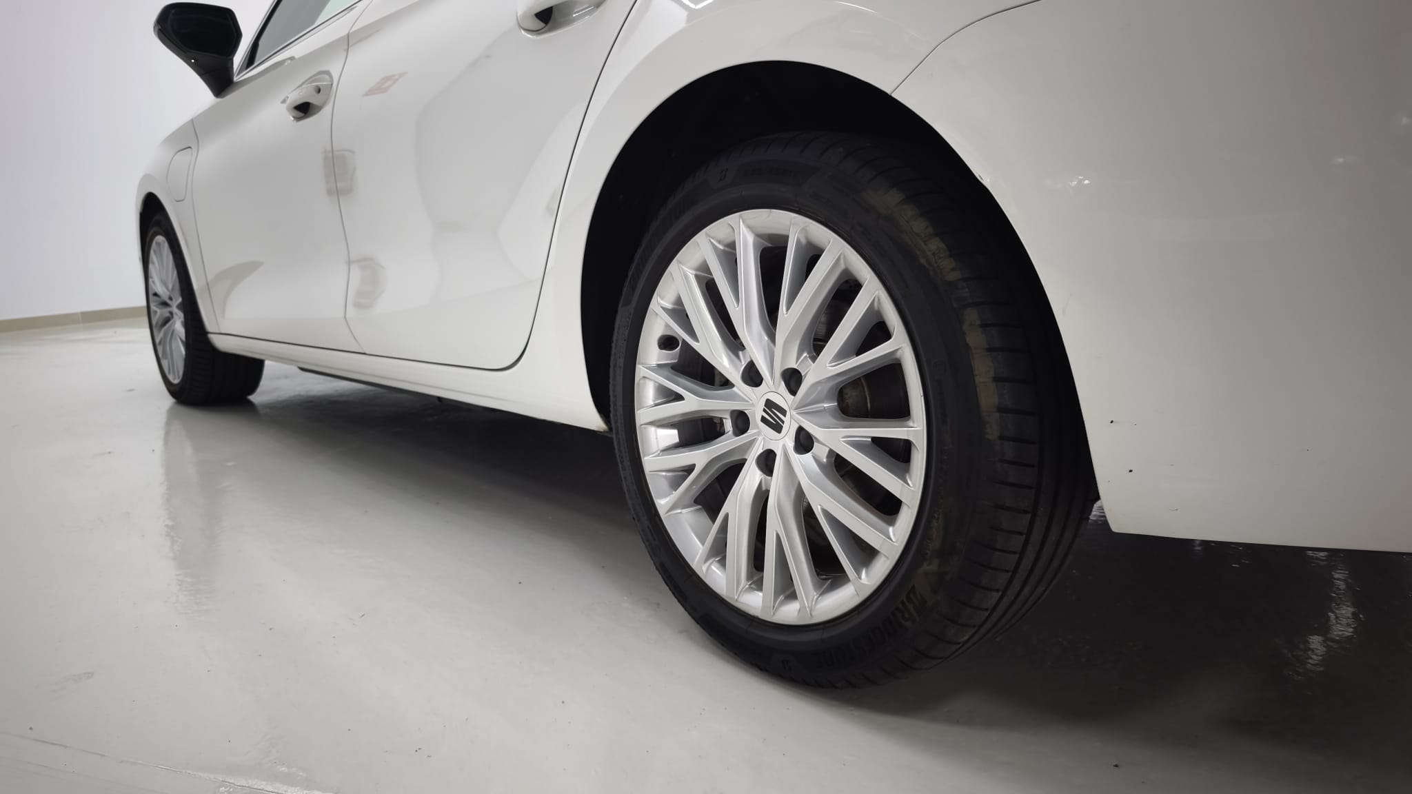 SEAT León - Foto 18