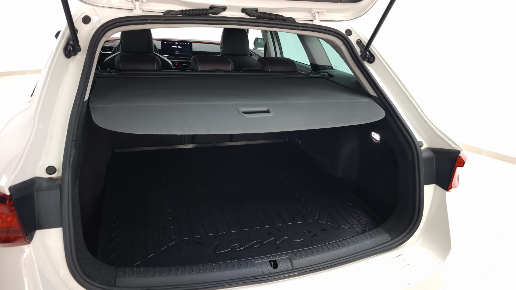 SEAT León - Foto 21