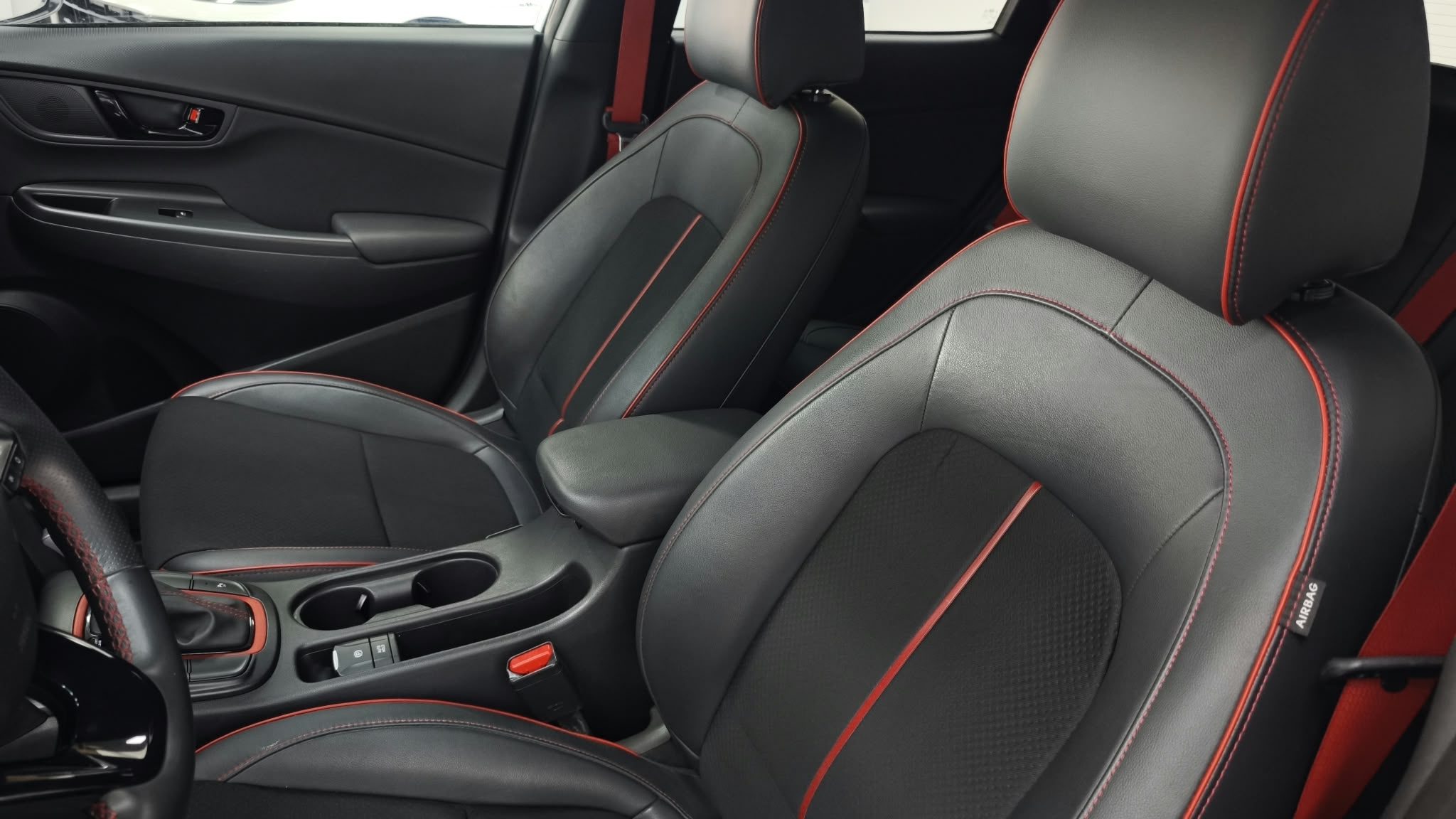 Hyundai Kona - Foto 5