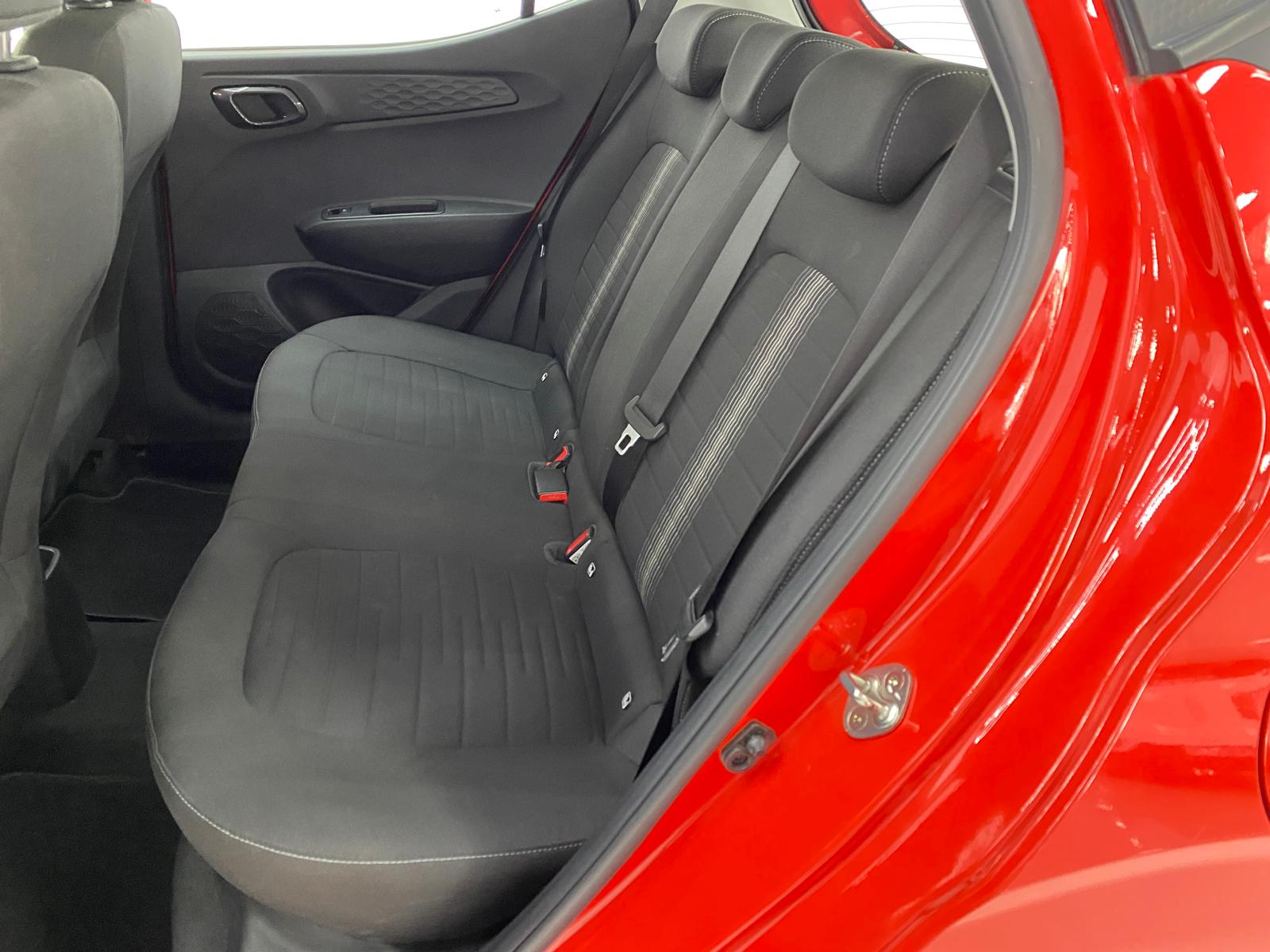 Hyundai i10 - Foto 6