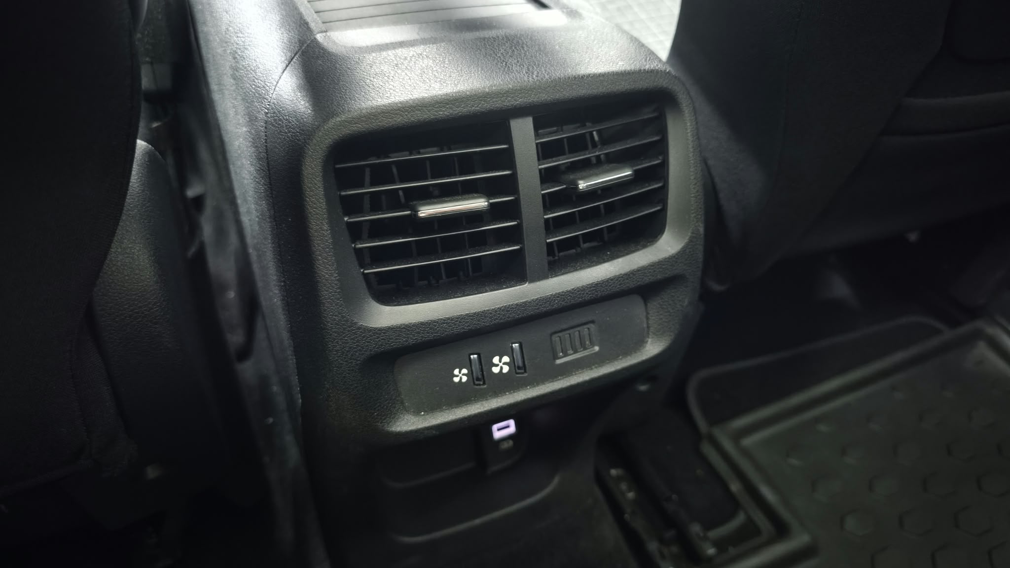 Peugeot Rifter - Foto 10