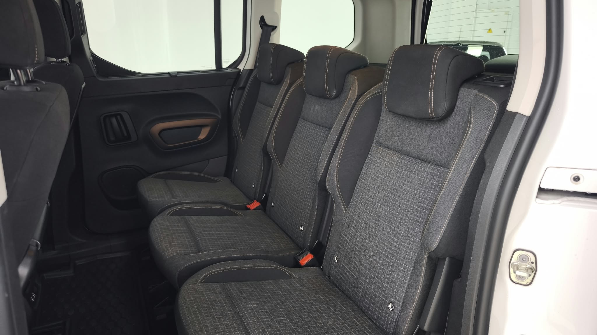 Peugeot Rifter - Foto 11
