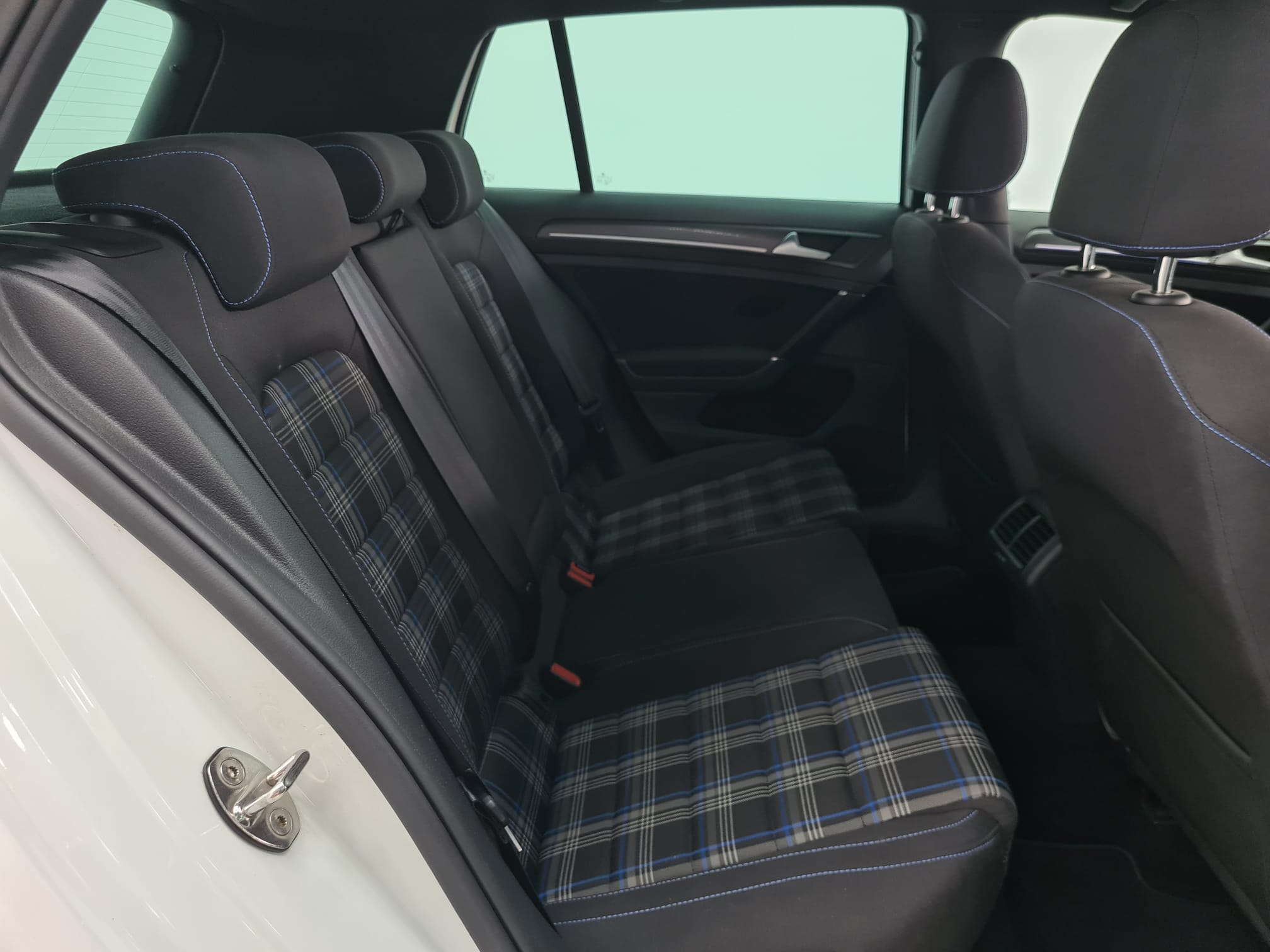 Volkswagen Golf - Foto 6
