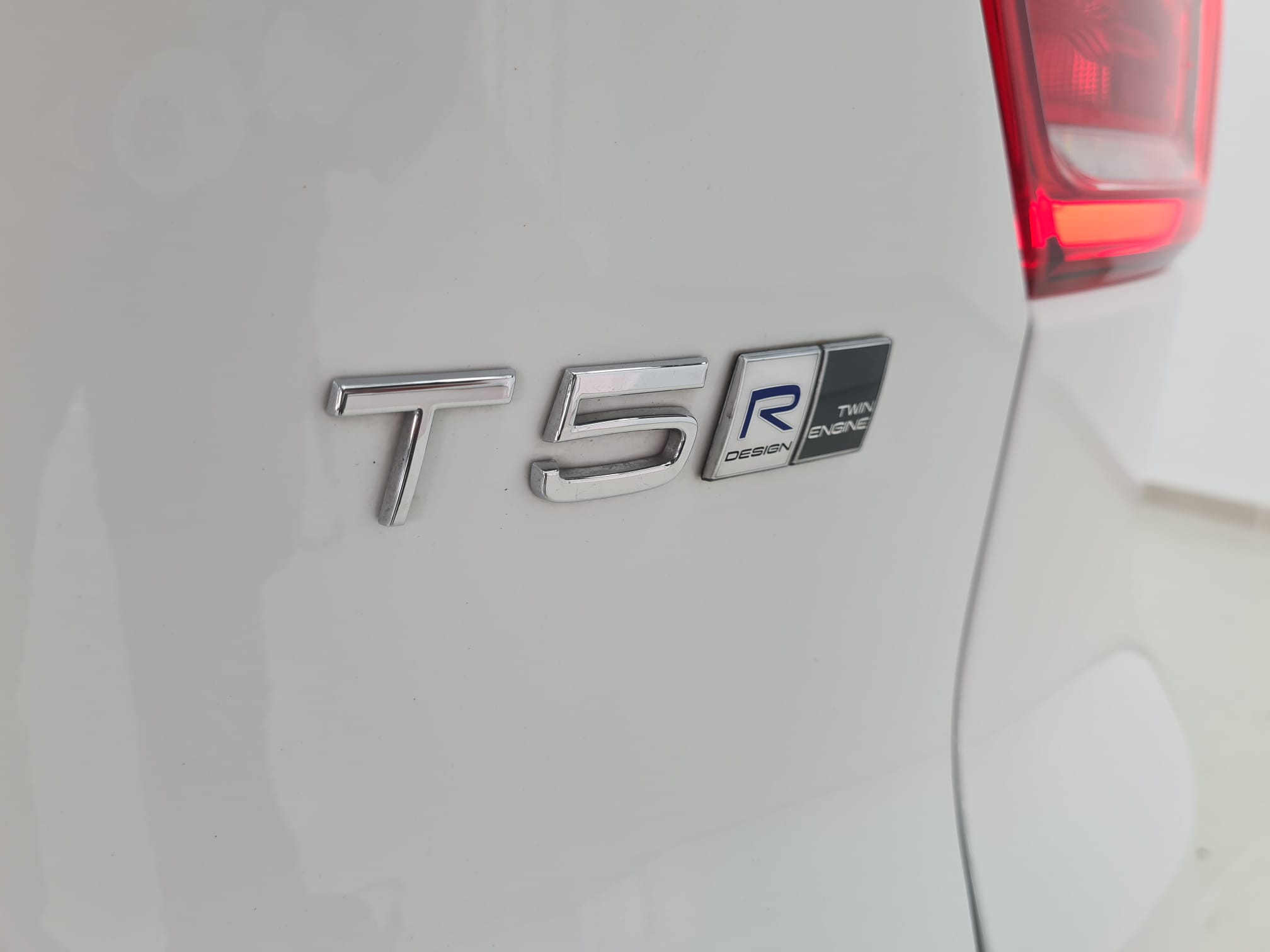 Volvo XC40 - Foto 15