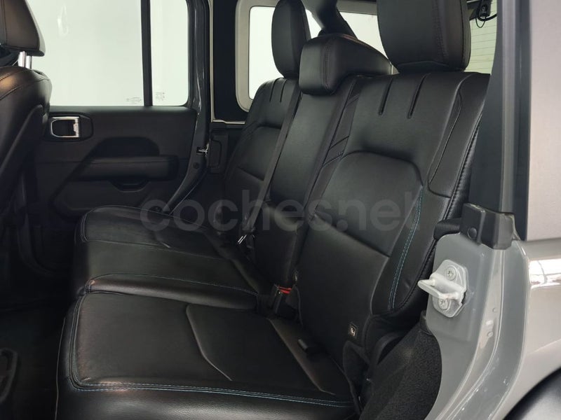 Jeep Wrangler - Foto 16