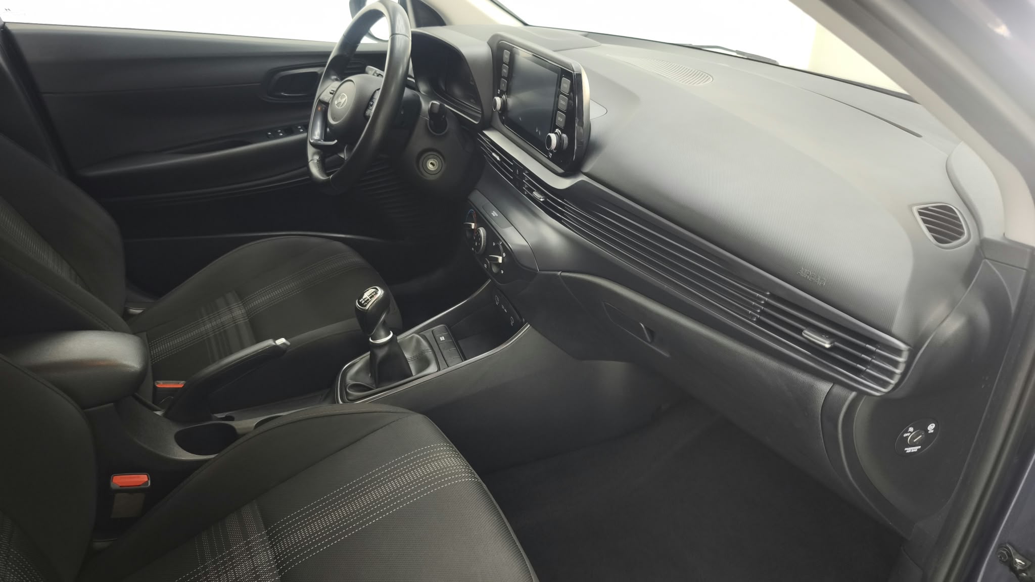 Hyundai i20 - Foto 5