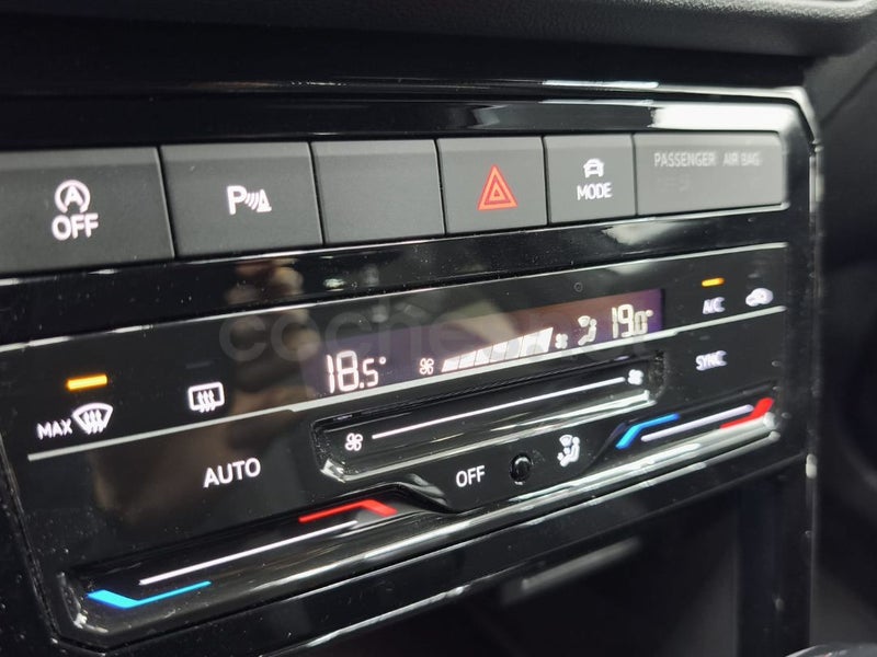 Volkswagen T-Cross - Foto 11