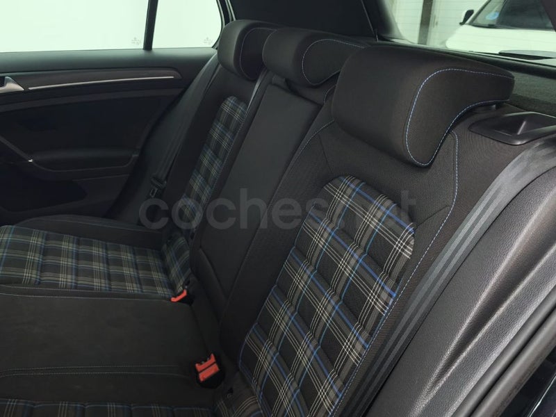 Volkswagen Golf - Foto 10