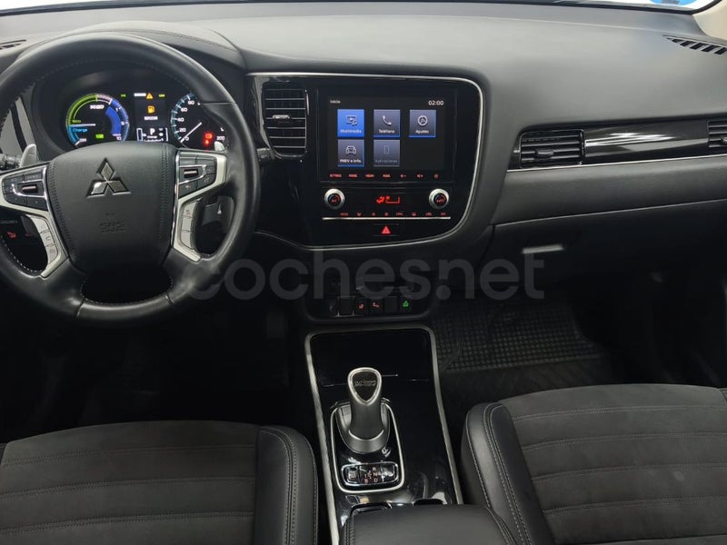 Mitsubishi Outlander - Foto 2