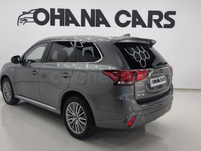 Mitsubishi Outlander - Foto 16