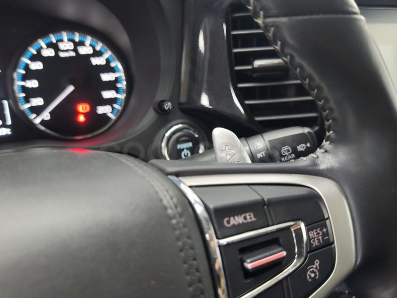 Mitsubishi Outlander - Foto 3