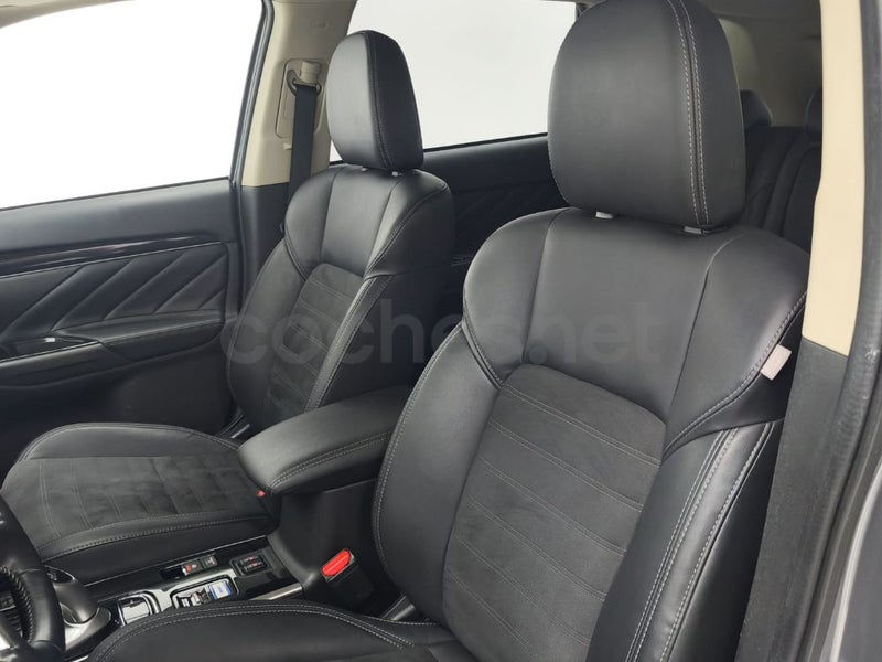 Mitsubishi Outlander - Foto 4