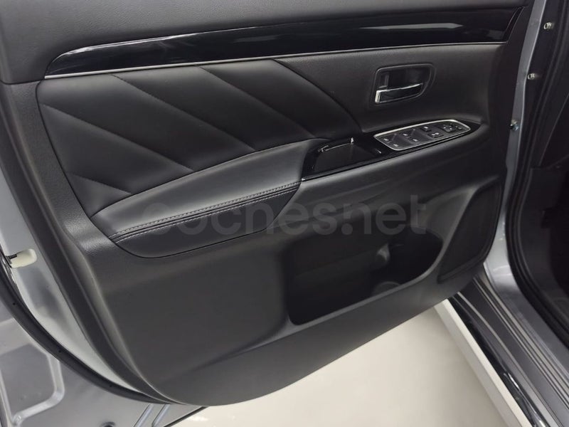 Mitsubishi Outlander - Foto 5