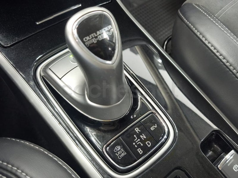 Mitsubishi Outlander - Foto 8