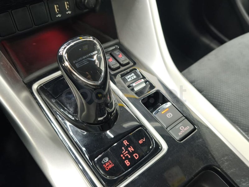 Mitsubishi Eclipse Cross - Foto 8