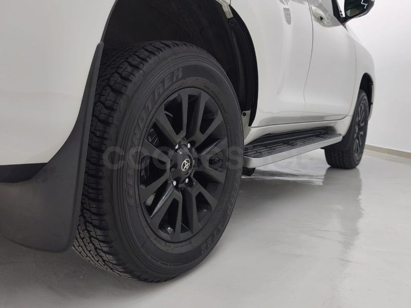 Toyota Land Cruiser - Foto 17