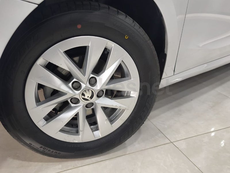 Škoda Fabia - Foto 13