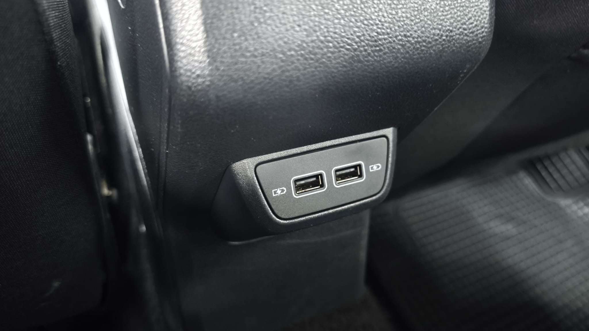 Volkswagen Polo - Foto 9