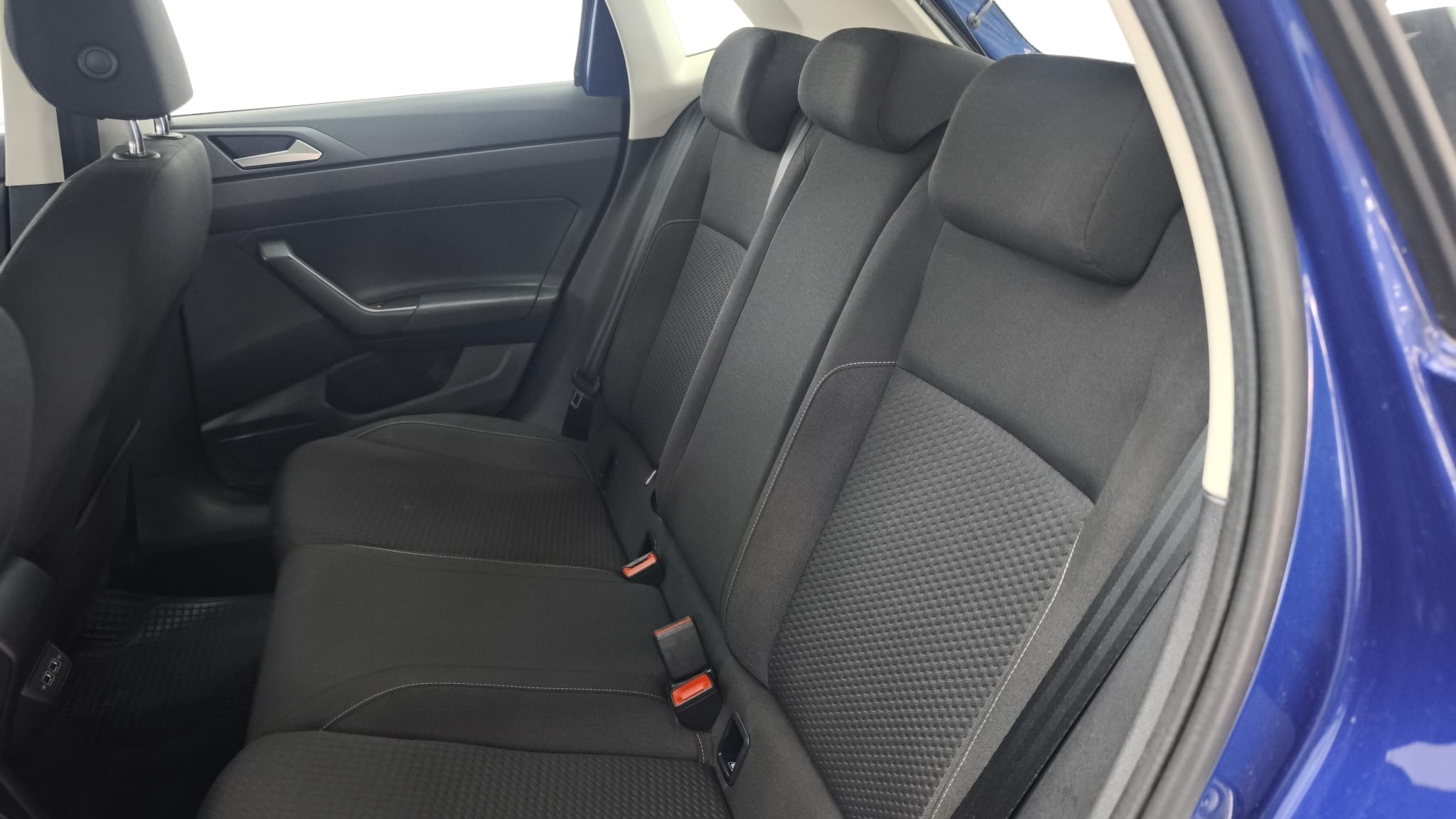 Volkswagen Polo - Foto 10