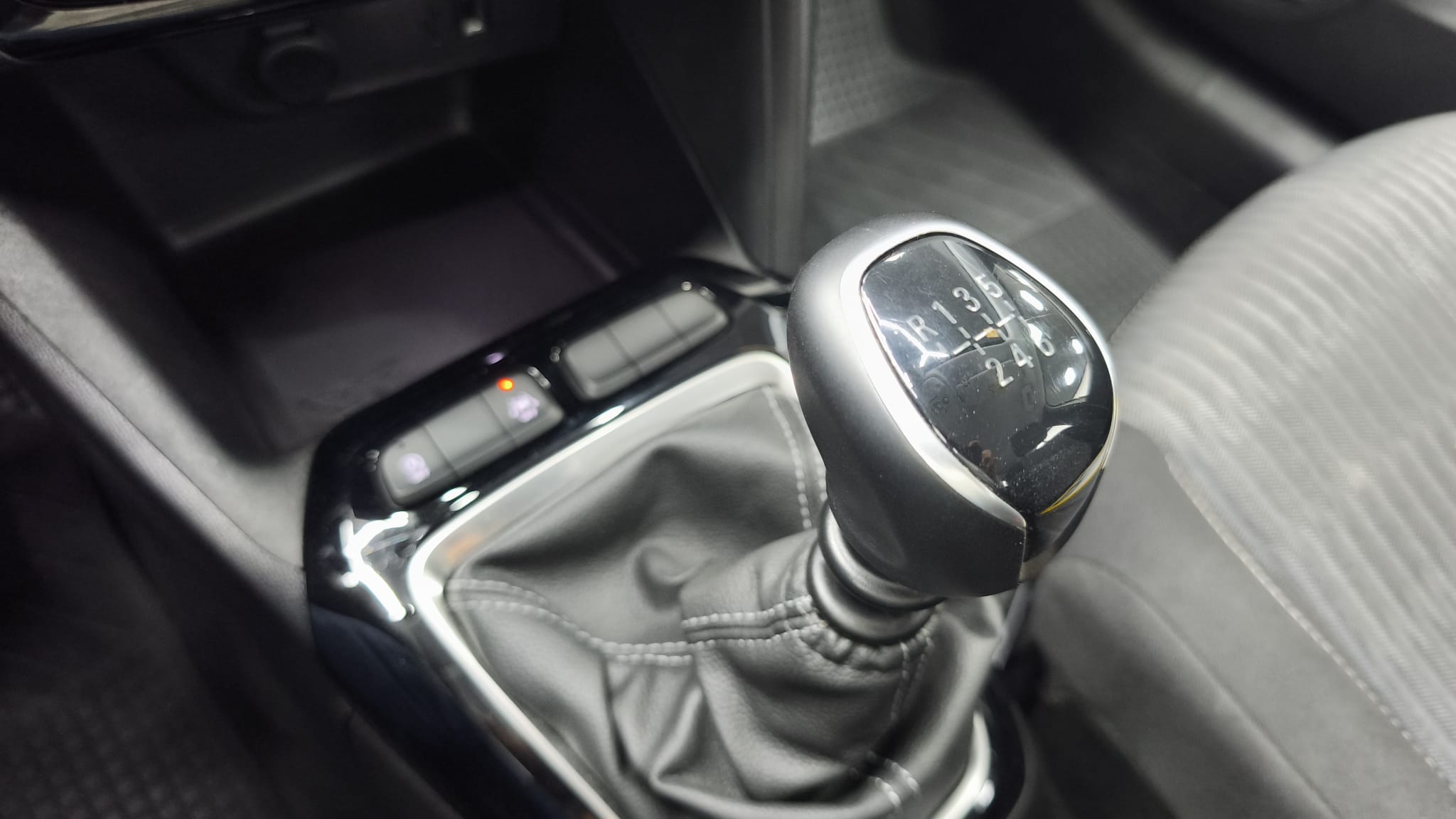 Opel Corsa - Foto 6