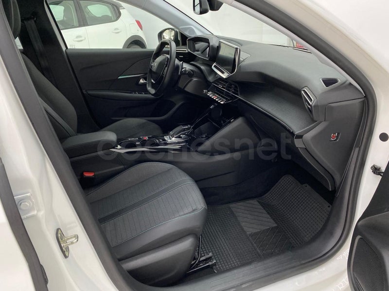 Peugeot 208 - Foto 13