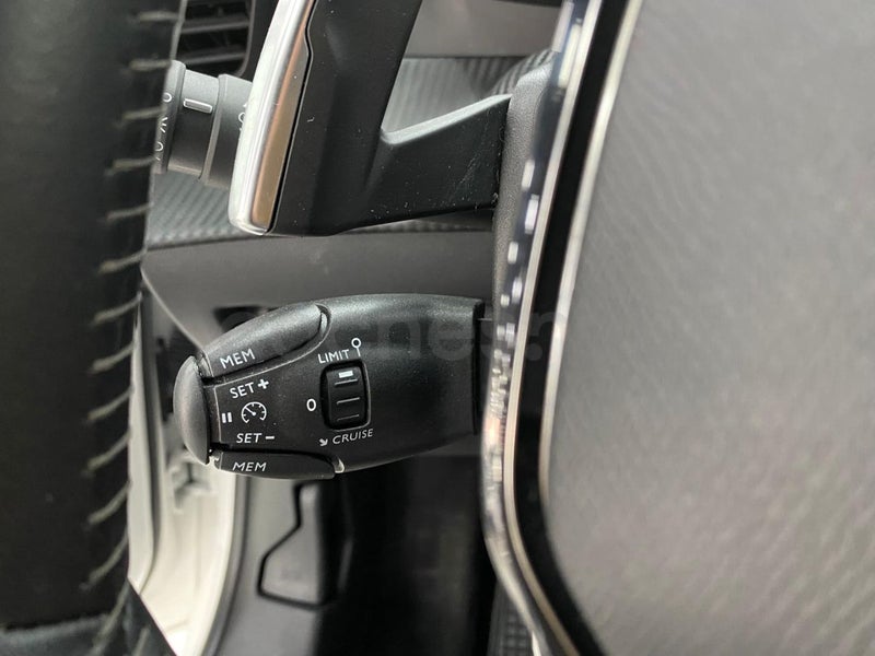 Peugeot 208 - Foto 6