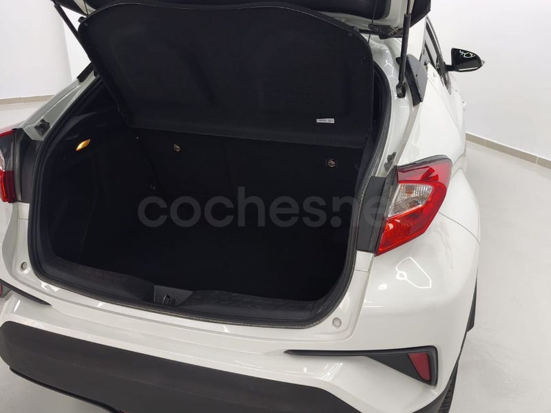 Toyota C-HR - Foto 12