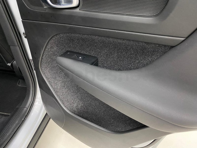 Volvo XC40 - Foto 11