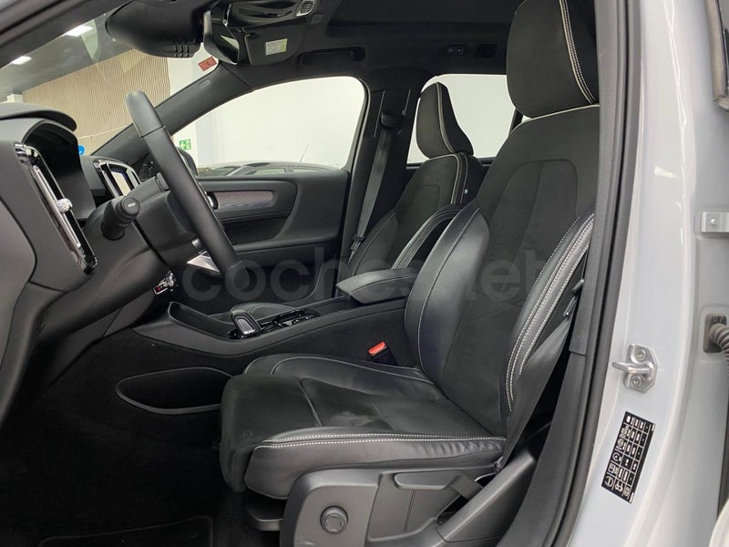 Volvo XC40 - Foto 17