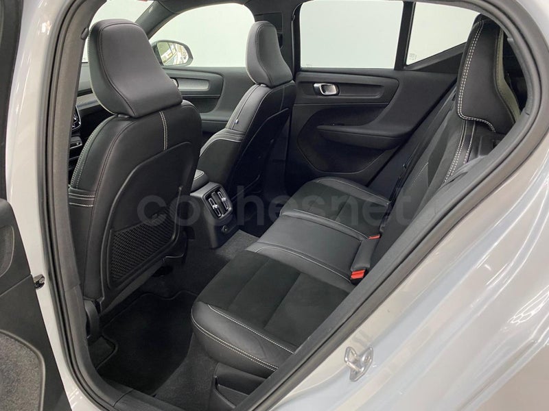 Volvo XC40 - Foto 19