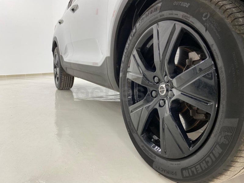 Volvo XC40 - Foto 24