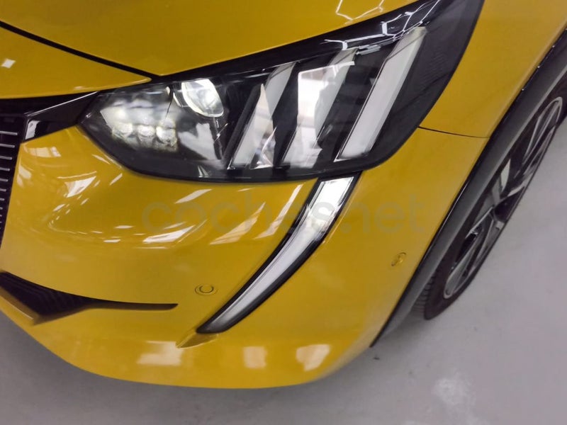 Peugeot 208 - Foto 3