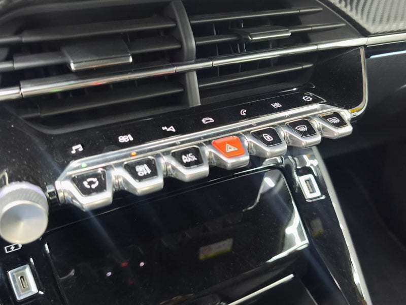 Peugeot 208 - Foto 7